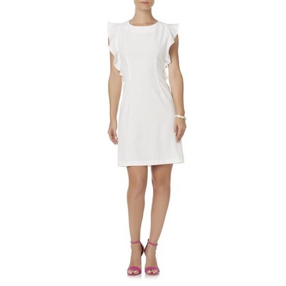 Little black dress with ruffle sleeves - Picture 7 of 8